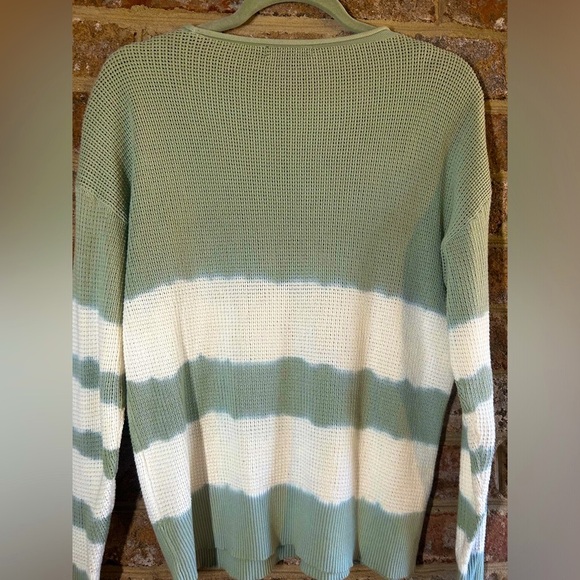 Charlie B Lightweight Spring Sweater - Picture 4 of 6